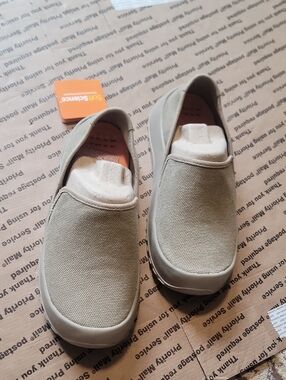 Slip-On Canvas Men’s Shoes in Light Khaki M4 or W6